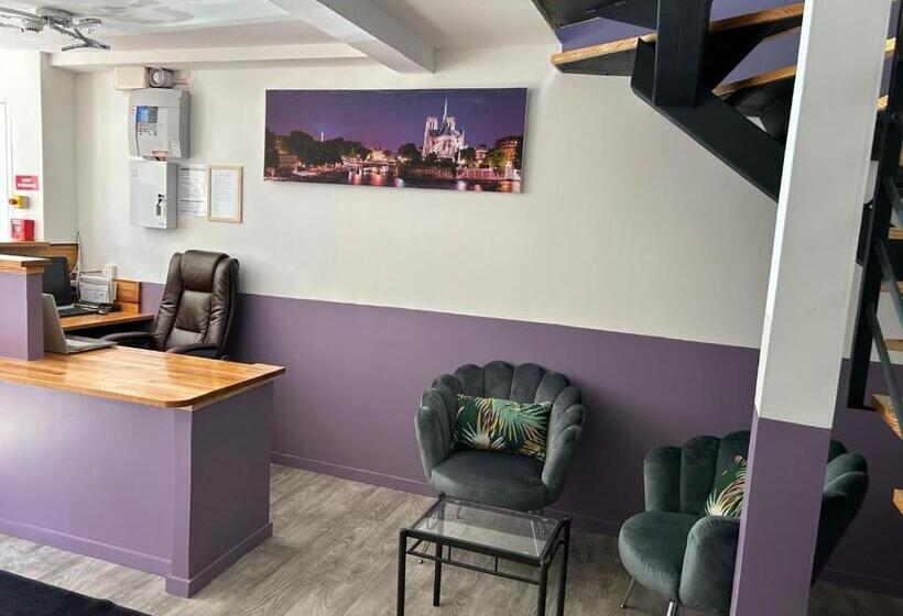 هتل کپسول Hôtel Saint Charles