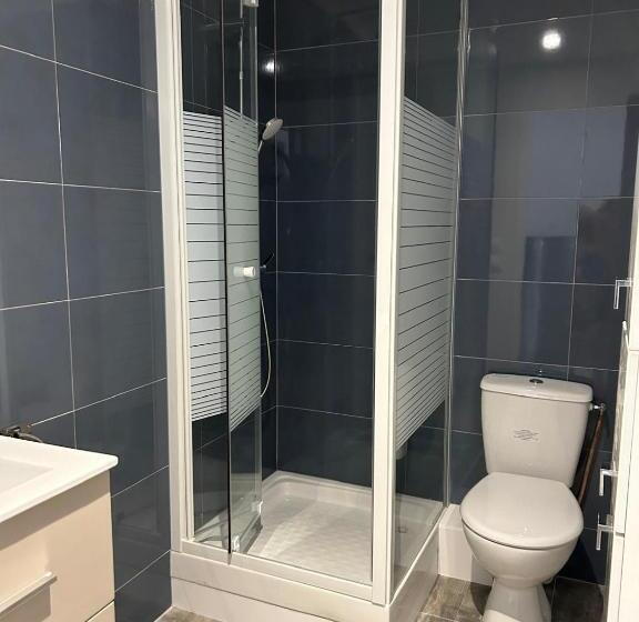 هتل کپسول Hôtel Saint Charles