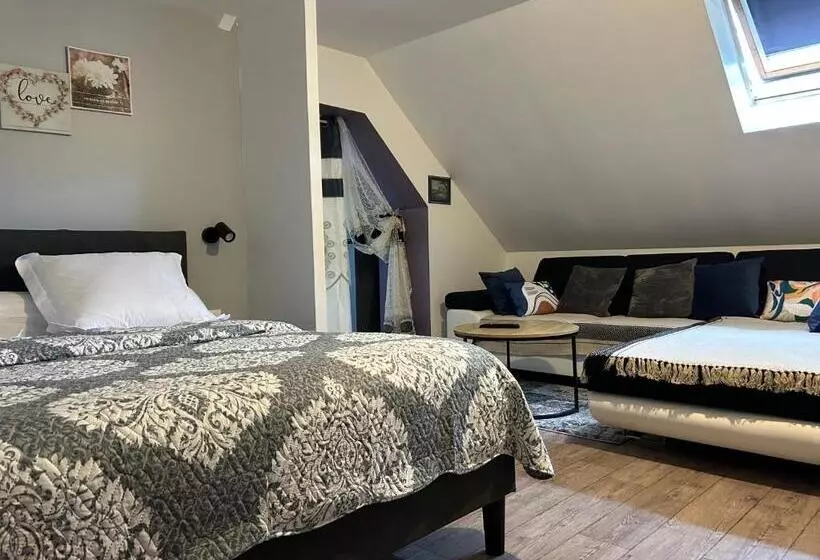 カプセルホテル Hôtel Saint   Charles