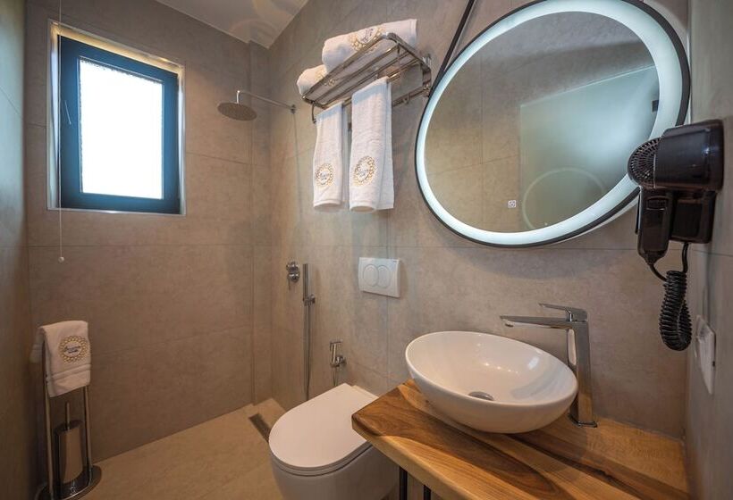 هتل Emara Boutique