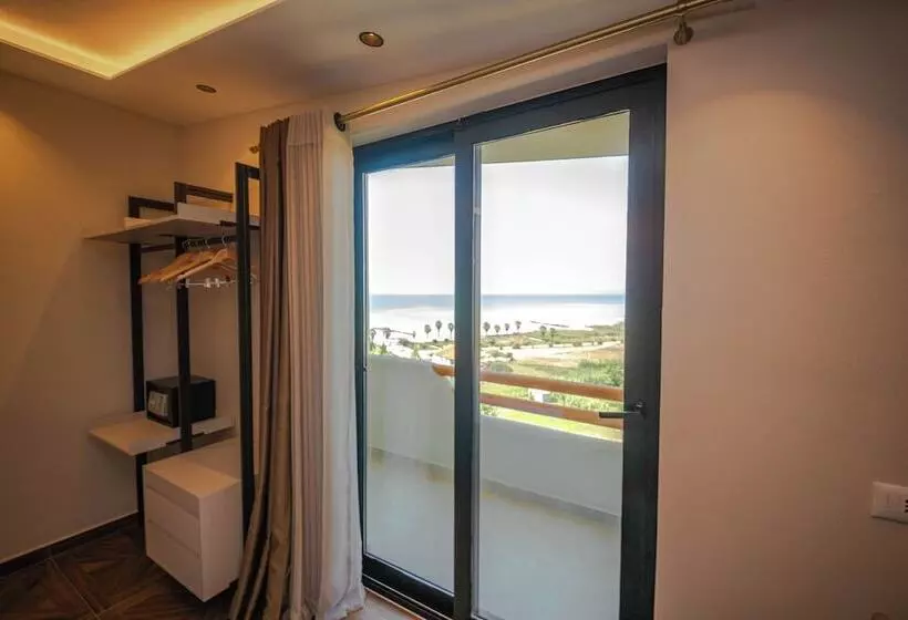 ホテル Emara Boutique