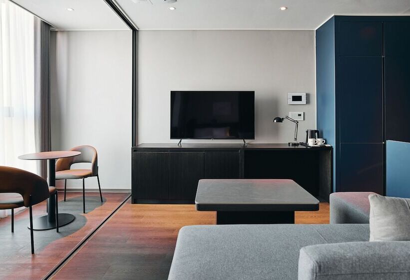 Hotel Homes Stay Myeongdong