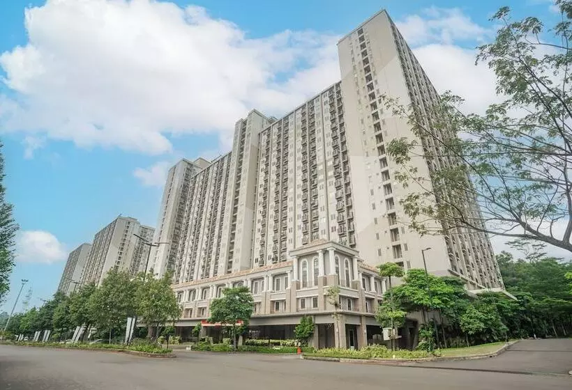 Hotelli Oyo 94083 Apartemen Podomoro Golf View Victory Rooms