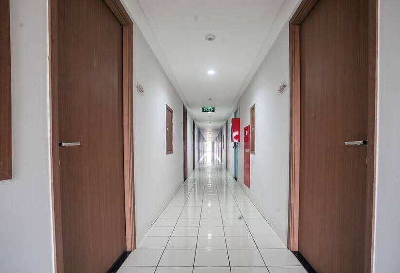 فندق Oyo 94083 Apartemen Podomoro Golf View Victory Rooms