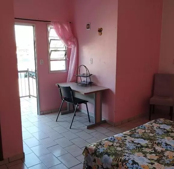 ペンション Suite Penha Sc