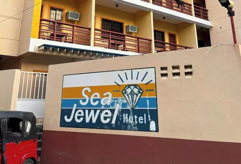 Sea Jewel Hotel Puerto Galera Powered By Cocotel