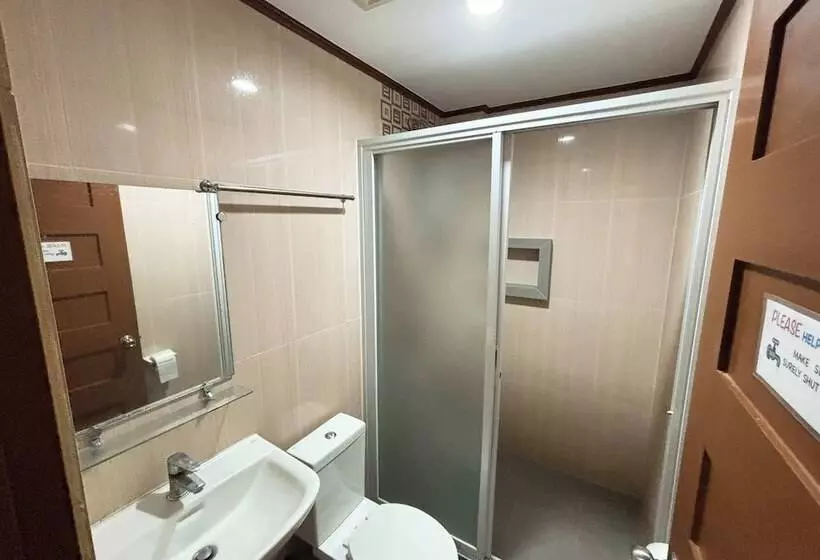 Sea Jewel Hotel Puerto Galera Powered By Cocotel