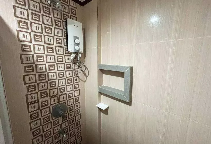 Sea Jewel Hotel Puerto Galera Powered By Cocotel