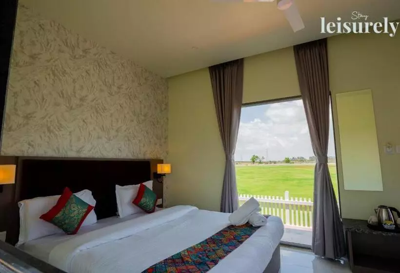 ホテル Stay Leisurely   Pavilion By The Hills, Lonavala   Stadium View Rooms