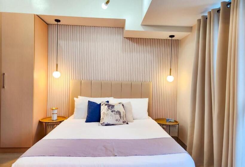 Luxestaysmnl Parisian Charm 1br Suite Pool Gym 400mbps Wifi Netflix Amazing City View