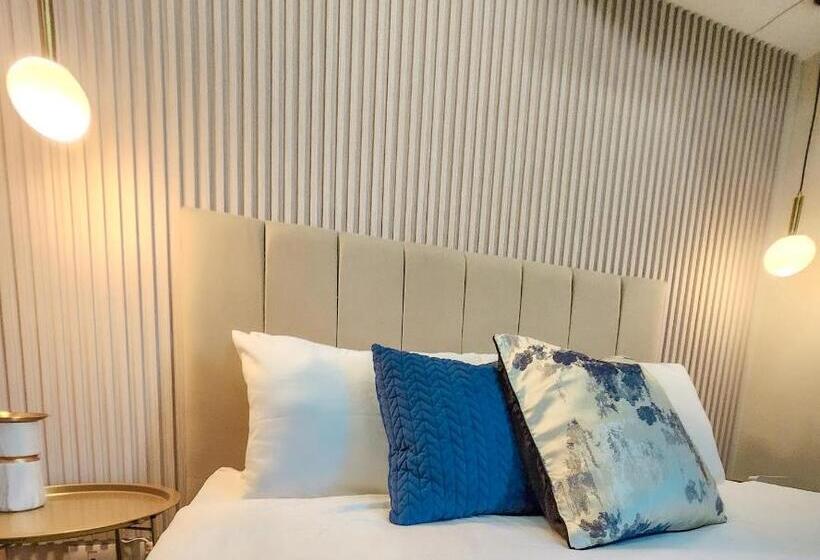 Luxestaysmnl Parisian Charm 1br Suite Pool Gym 400mbps Wifi Netflix Amazing City View