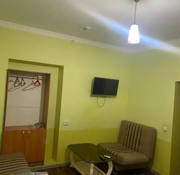 Oq Yul Hostel