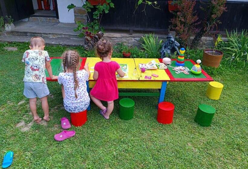 פנסיון хаджидимовата къща