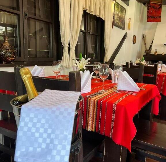 פנסיון хаджидимовата къща