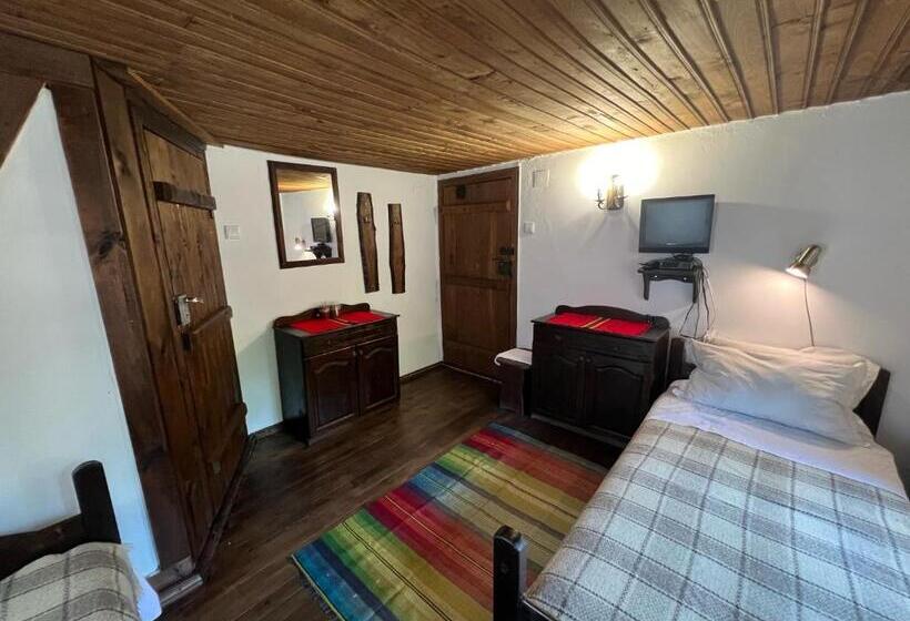 פנסיון хаджидимовата къща