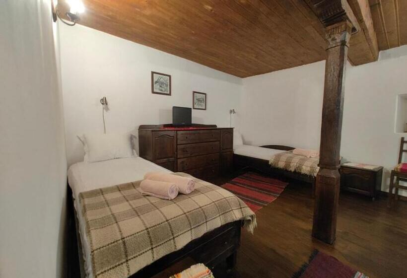 פנסיון хаджидимовата къща