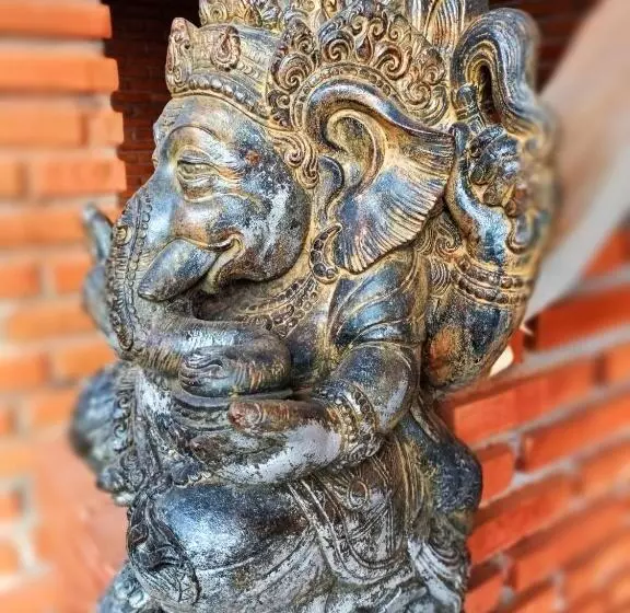 Majatalo Ambara Guest House