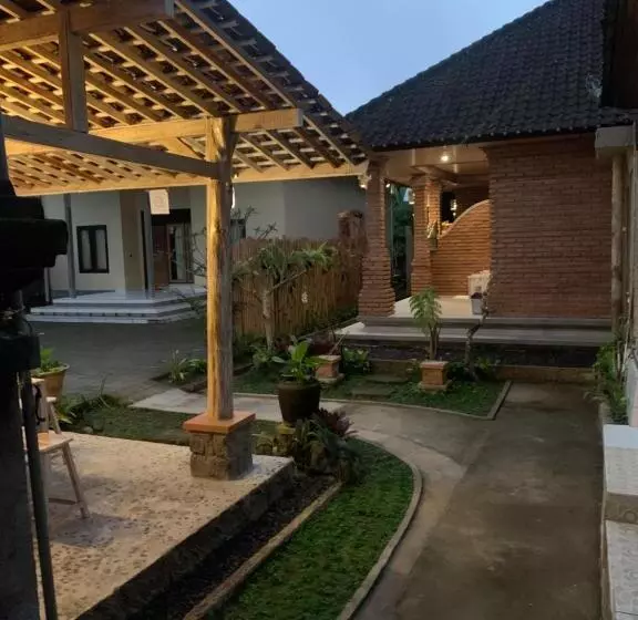 Majatalo Ambara Guest House