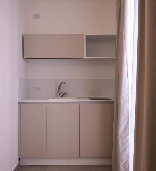 Пансион Atena Room