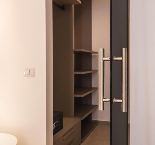 Пансион Atena Room