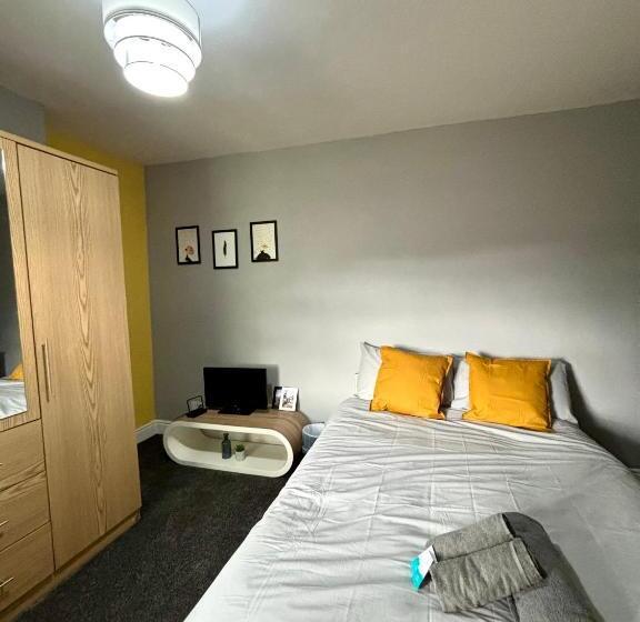 بنسيون Croft House