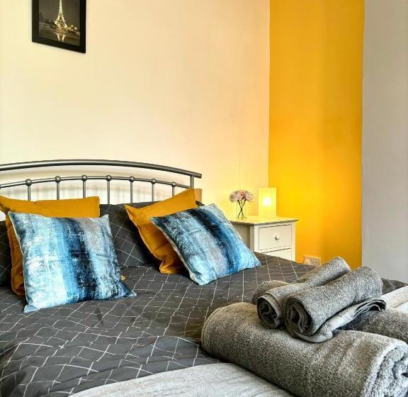 بنسيون Croft House