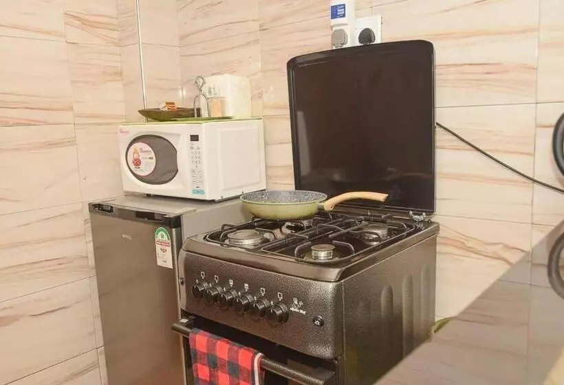 پانسیون G And M Luxe Abode