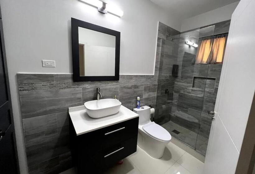 تختخواب و صبحانه Chateau Charme