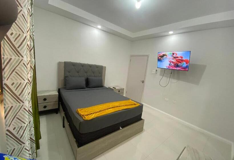 تختخواب و صبحانه Chateau Charme