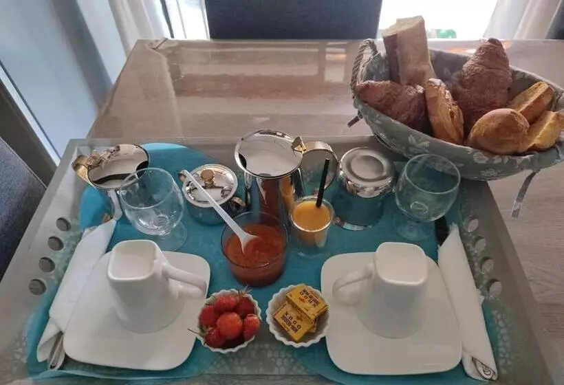 ベッドアンドブレックファースト Chez Brigitte Chambre D Hôte Avec Cour Privative,piscine