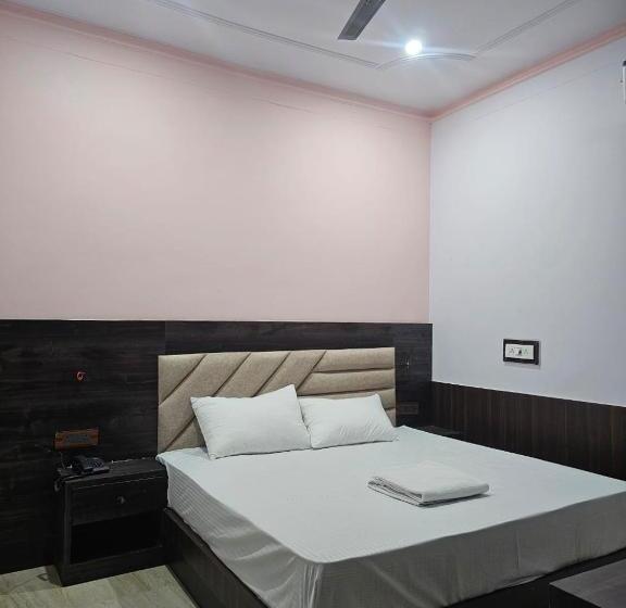 בית מלון כפרי Divine Place