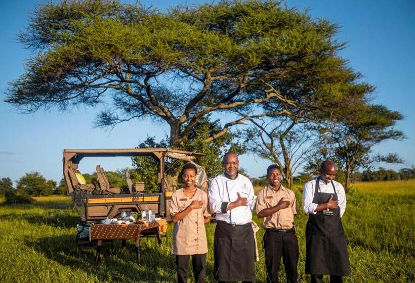 בית מלון כפרי Escarpment Serengeti Luxury Camp