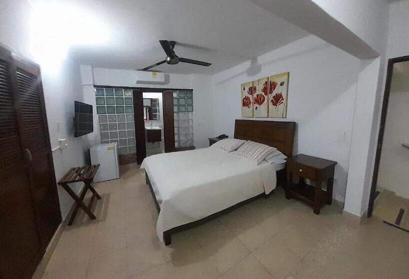 Hotel Frutas Del Lago