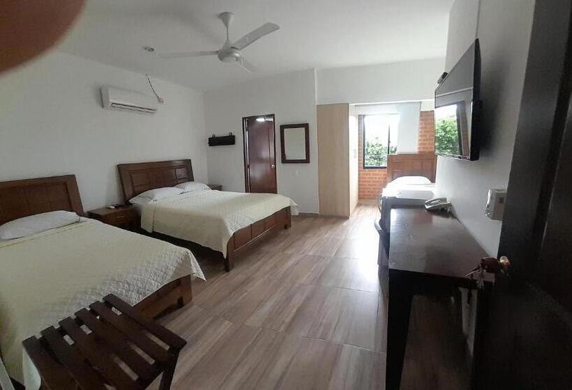 Hotel Frutas Del Lago