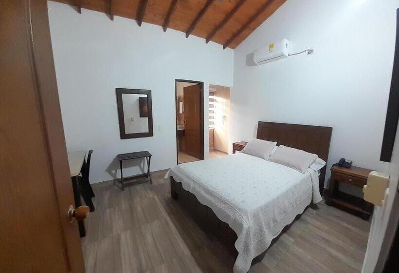 Hotel Frutas Del Lago