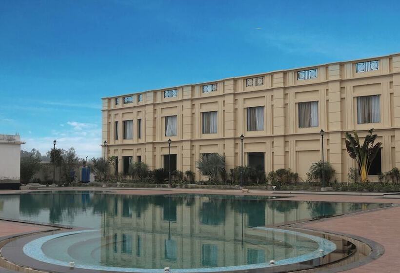 Hotel Gulmohar Royals