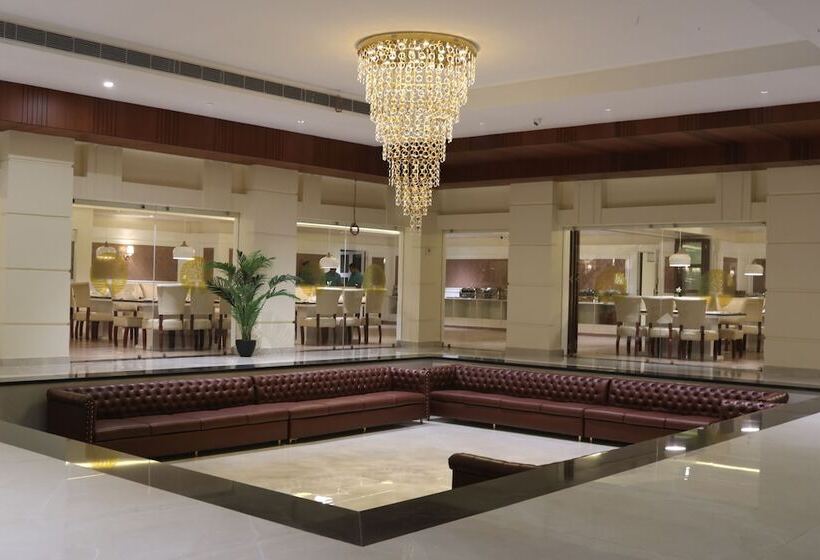 Hotel Gulmohar Royals