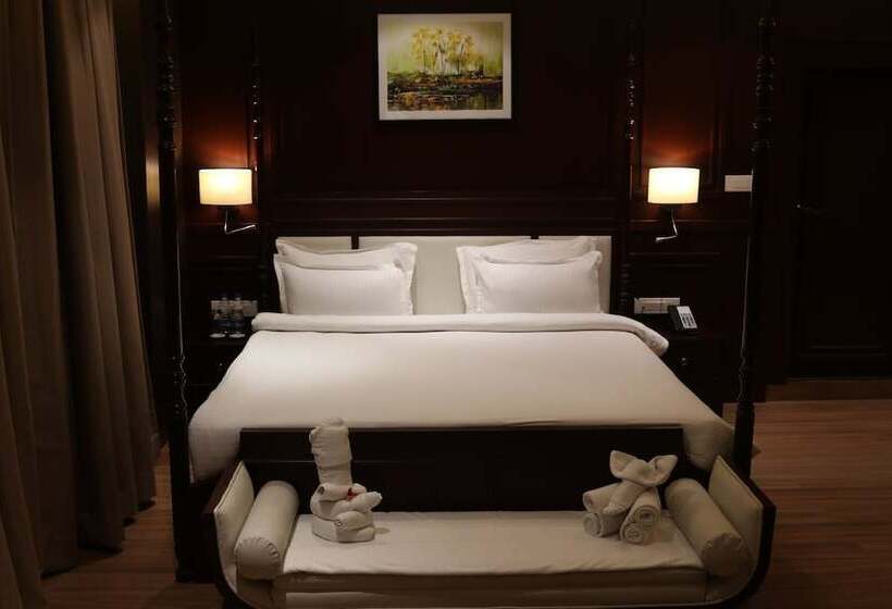 Hotel Gulmohar Royals