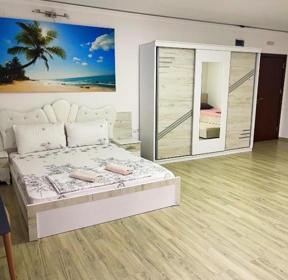 هتل Infinity Plaza