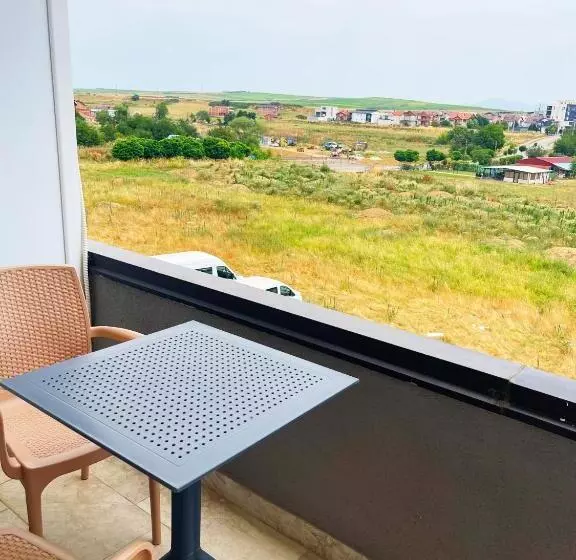 Hotelli Infinity Plaza