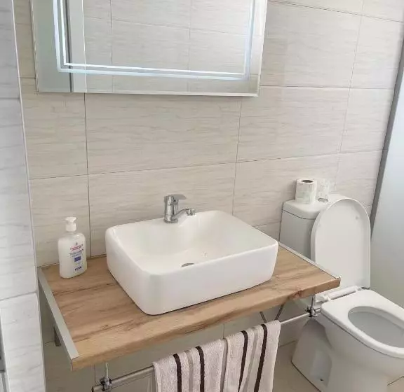 Hotelli Infinity Plaza