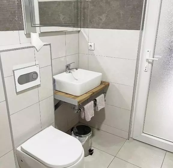 Hotelli Infinity Plaza