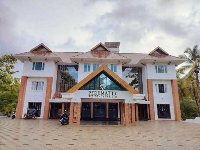 Hotel Perumatty Residency