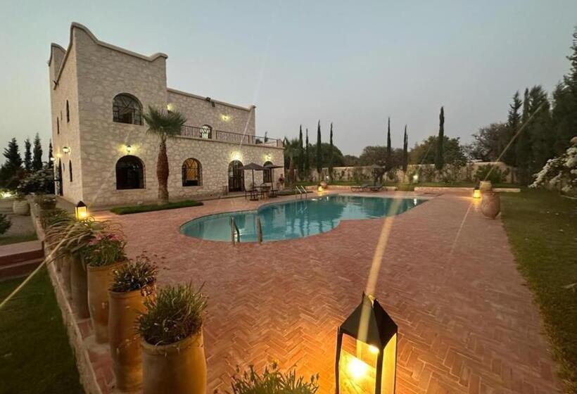 Отель Villa Apollonia   Blissful Garden Paradise With Pool Nestled In Nature