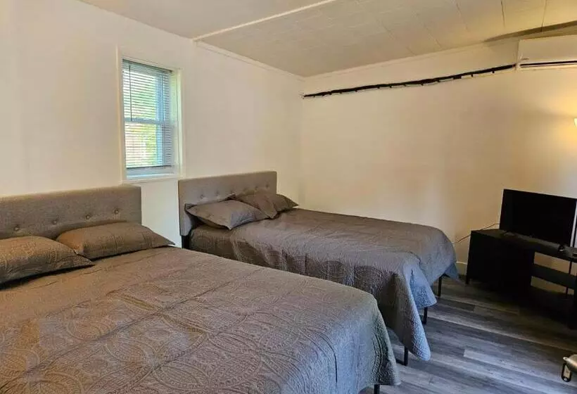 North Toga Motel