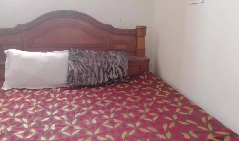 Majatalo Bajrangbali Paying Guest House