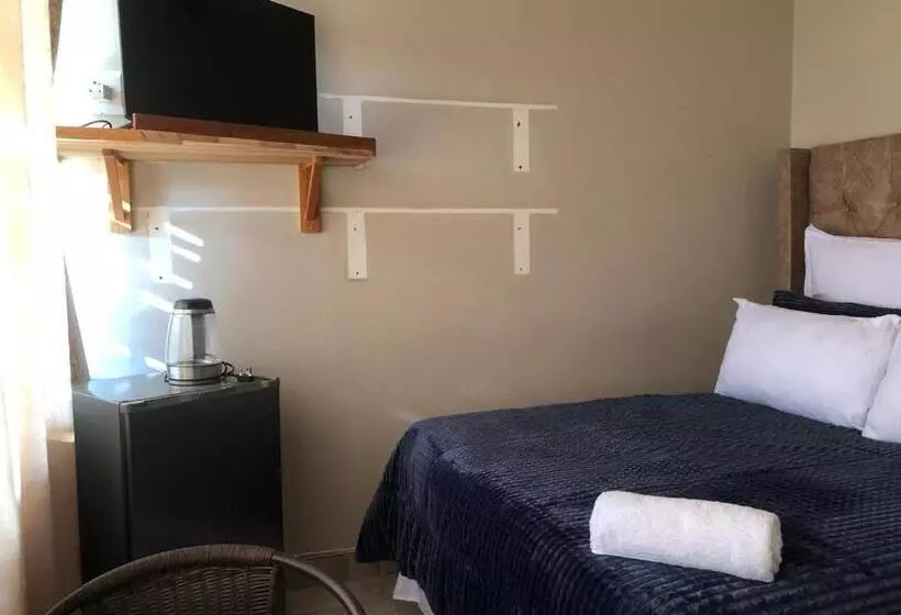 Majatalo Esibayeni Guesthouse