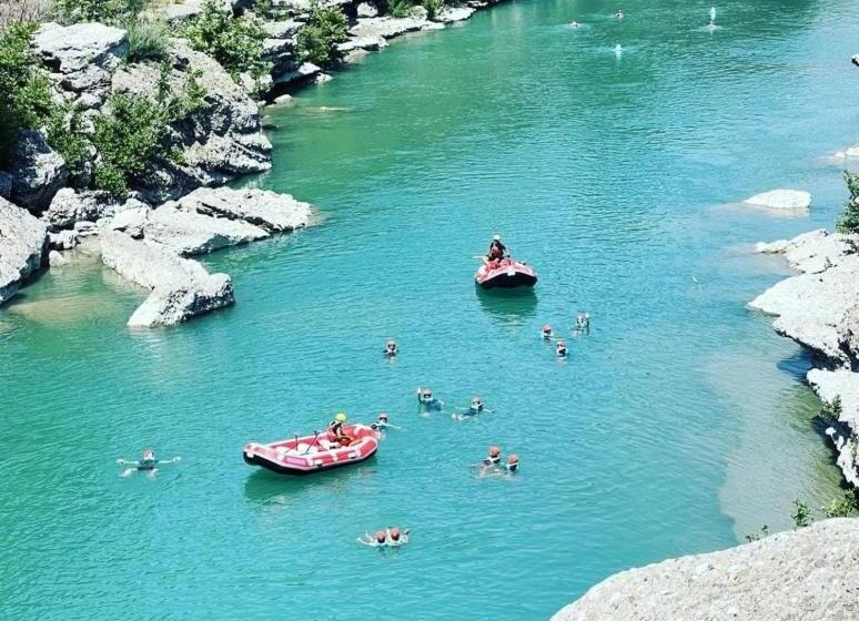 پانسیون Nina Guest House