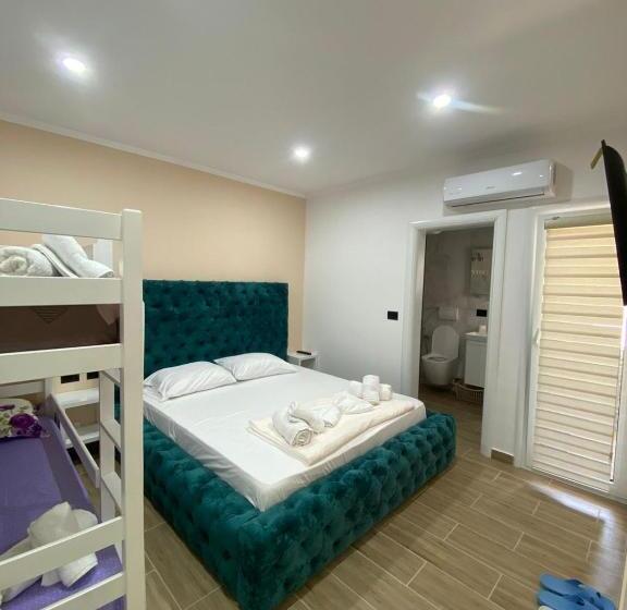 پانسیون Nina Guest House