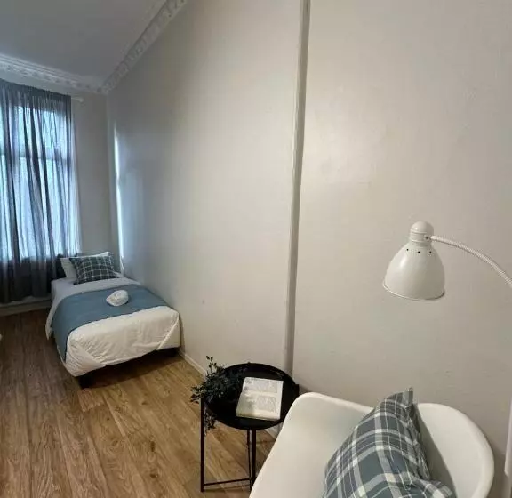 پانسیون Royal Imperial Suites